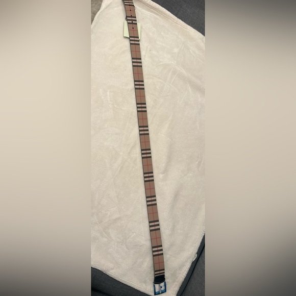 Burberry Check Belt - Picture 7 of 12